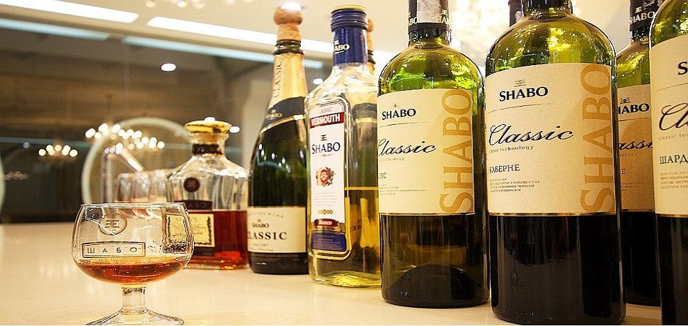 Вино в кафе и ресторанах